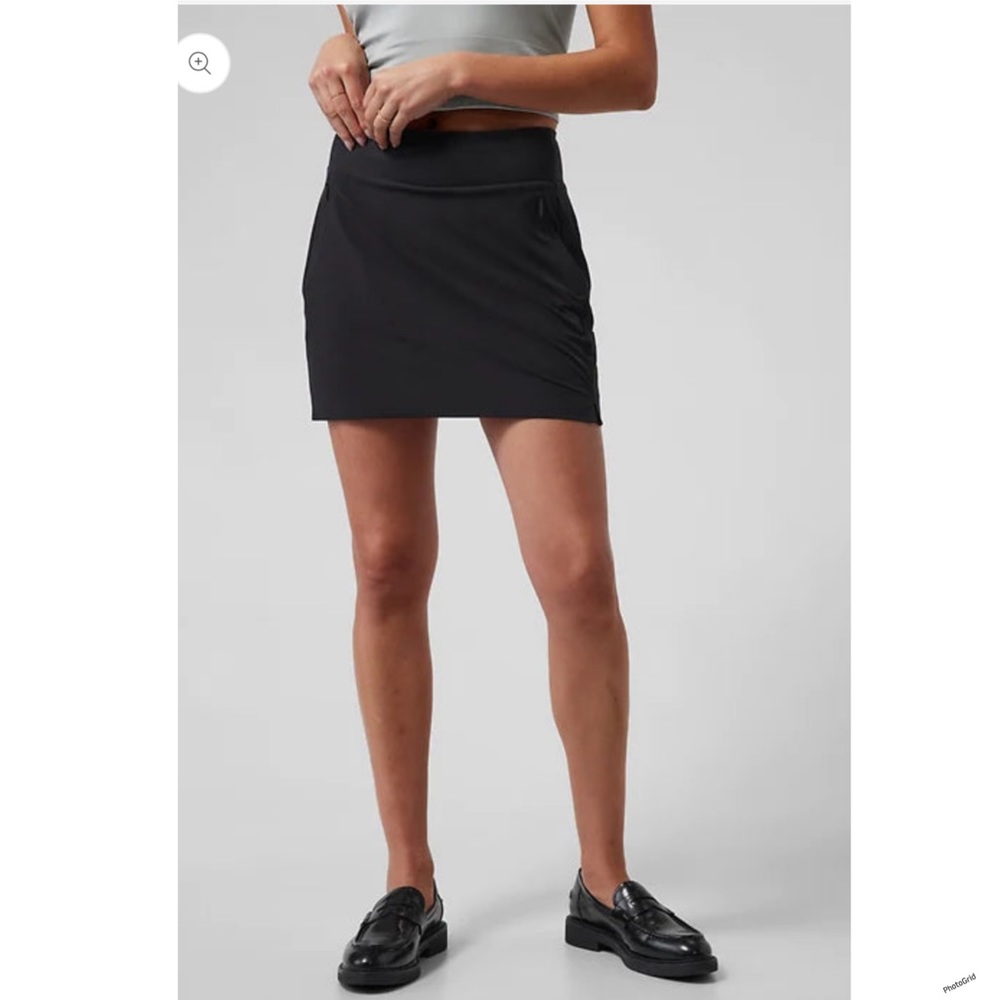 ATHLETA SOHO BLACK MINI SKIRT SKORT SIZE 2